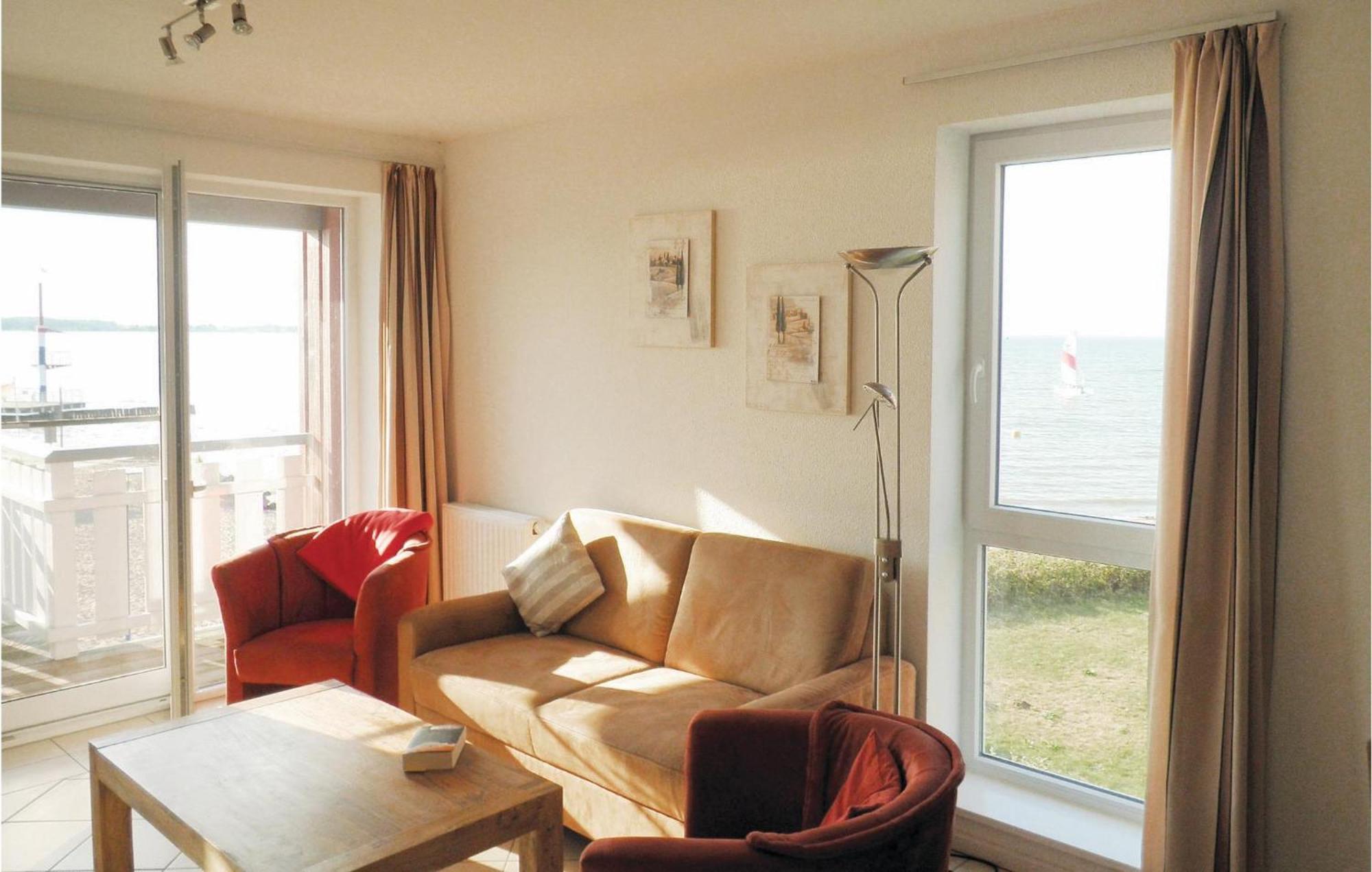 Pet Friendly Apartment In Rechlin With Kitchen Eksteriør billede